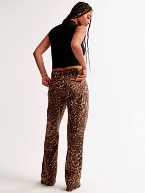 Abercrombie & Fitch Leopard Curve Love Low Rise Baggy Jeans Size 4/27